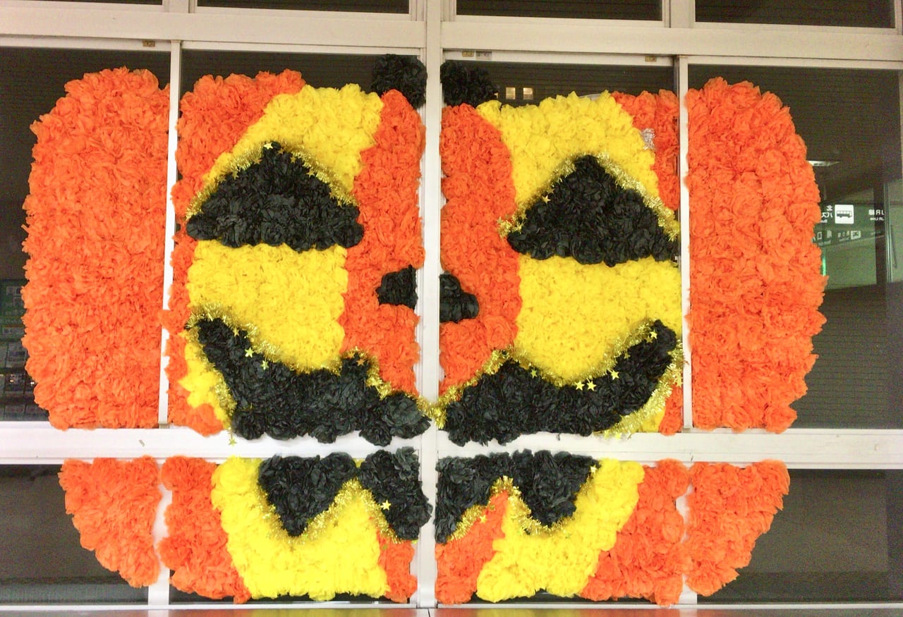 苫小牧駅のハロウィーン飾りつけのかぼちゃ