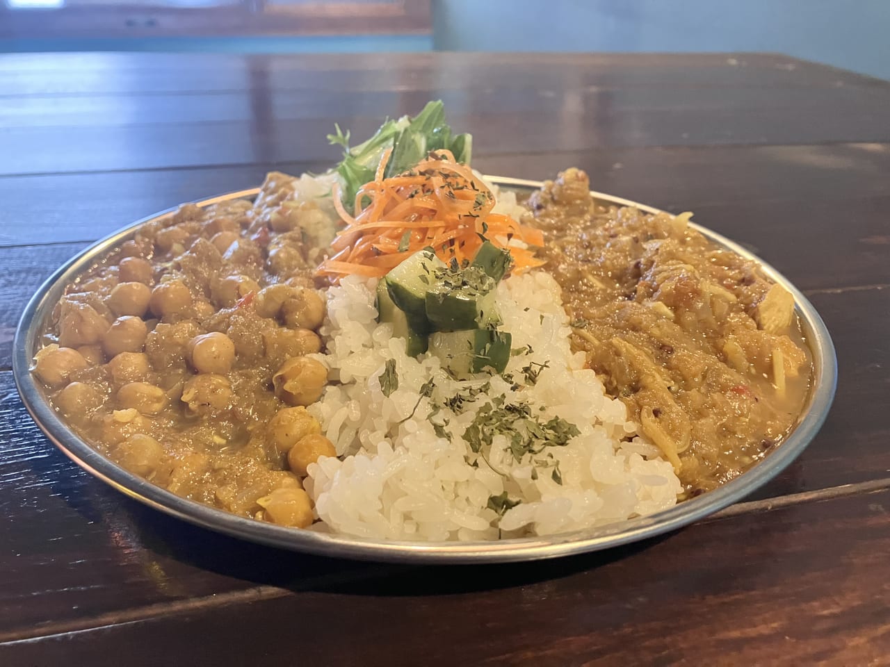 苫小牧市】昼から本格スパイスカレーが食べられる♪ 錦町にある